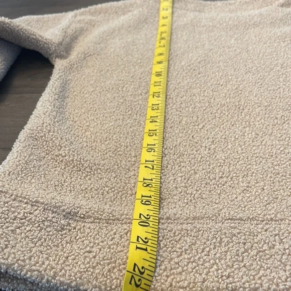 ๐3/$15๐J Crew vintage fleece crew neck. Size XS - Picture 6 of 10